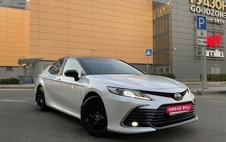 Toyota Camry, 2021 год, 3 700 000 рублей, 5 фотография