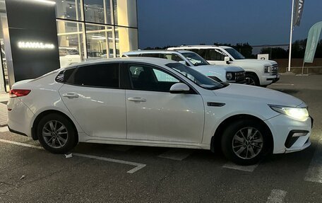 KIA Optima IV, 2018 год, 1 850 000 рублей, 2 фотография