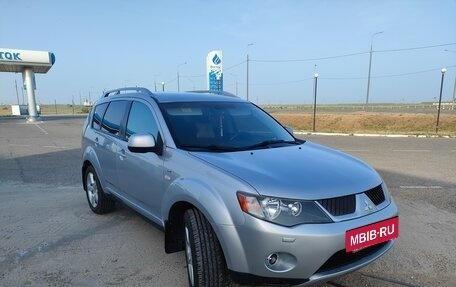 Mitsubishi Outlander III рестайлинг 3, 2007 год, 1 110 000 рублей, 2 фотография