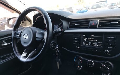 KIA Rio IV, 2017 год, 1 291 000 рублей, 6 фотография