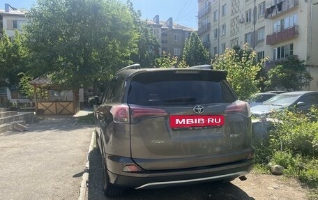 Toyota RAV4, 2017 год, 2 150 000 рублей, 2 фотография