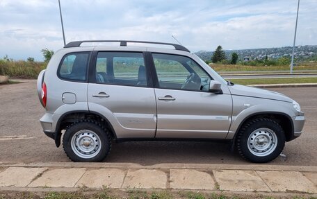 Chevrolet Niva I рестайлинг, 2013 год, 580 000 рублей, 4 фотография