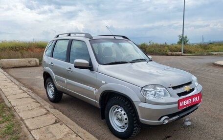 Chevrolet Niva I рестайлинг, 2013 год, 580 000 рублей, 3 фотография