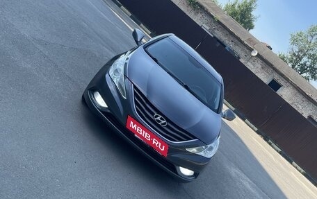 Hyundai Sonata VI, 2010 год, 1 095 000 рублей, 1 фотография