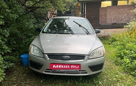 Ford Focus II рестайлинг, 2005 год, 320 000 рублей, 2 фотография