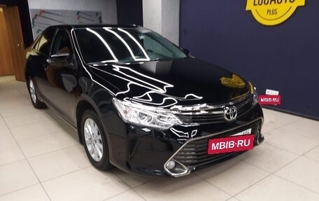 Toyota Camry, 2015 год, 2 400 000 рублей, 2 фотография