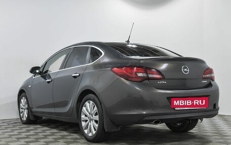 Opel Astra J, 2013 год, 825 000 рублей, 6 фотография