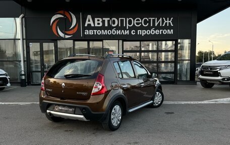 Renault Sandero I, 2013 год, 740 000 рублей, 2 фотография