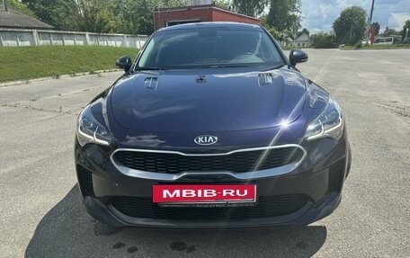 KIA Stinger I, 2018 год, 2 750 000 рублей, 2 фотография