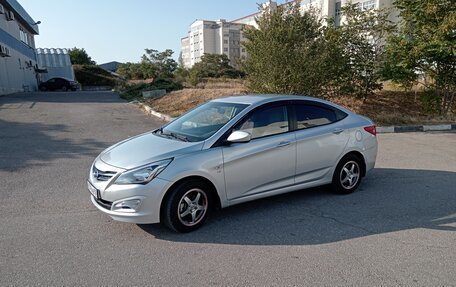 Hyundai Solaris II рестайлинг, 2015 год, 1 375 000 рублей, 5 фотография