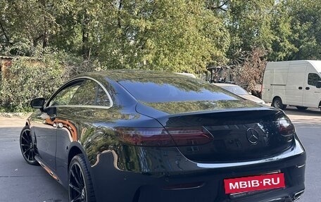 Mercedes-Benz E-Класс, 2019 год, 4 350 000 рублей, 8 фотография