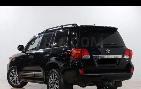 Toyota Land Cruiser 200, 2013 год, 4 400 000 рублей, 3 фотография