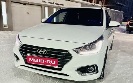 Hyundai Solaris II рестайлинг, 2017 год, 1 390 000 рублей, 2 фотография