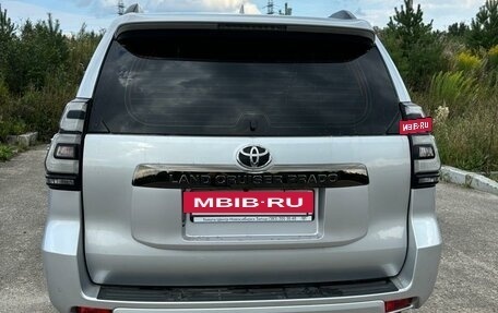 Toyota Land Cruiser Prado 150 рестайлинг 2, 2022 год, 9 150 000 рублей, 4 фотография