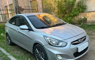 Hyundai Solaris II рестайлинг, 2011 год, 800 000 рублей, 1 фотография