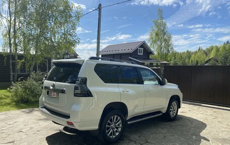 Toyota Land Cruiser Prado 150 рестайлинг 2, 2018 год, 6 500 000 рублей, 4 фотография