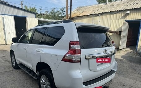 Toyota Land Cruiser Prado 150 рестайлинг 2, 2015 год, 3 600 000 рублей, 8 фотография