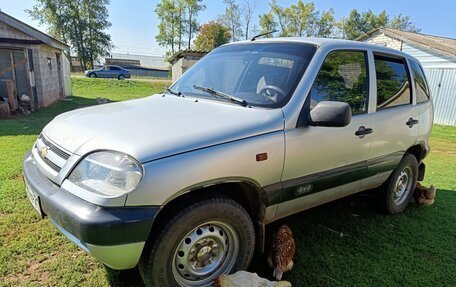 Chevrolet Niva I рестайлинг, 2005 год, 300 000 рублей, 2 фотография