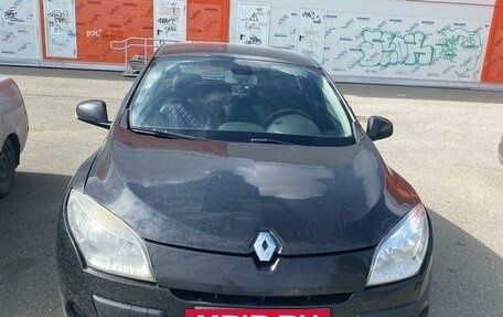 Renault Megane III, 2011 год, 710 000 рублей, 2 фотография