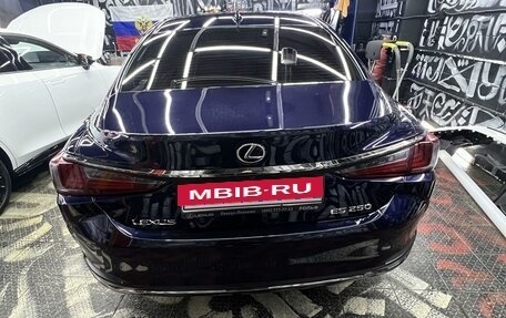 Lexus ES VII, 2018 год, 4 600 000 рублей, 26 фотография