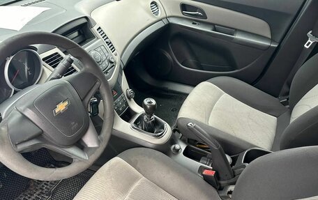 Chevrolet Cruze II, 2011 год, 700 000 рублей, 11 фотография