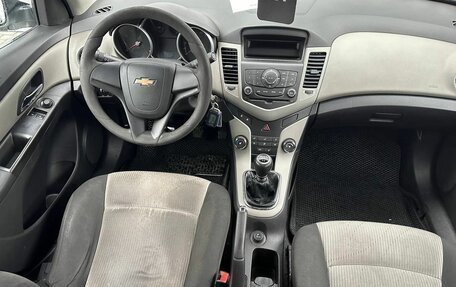 Chevrolet Cruze II, 2011 год, 700 000 рублей, 12 фотография