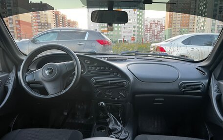 Chevrolet Niva I рестайлинг, 2011 год, 600 000 рублей, 8 фотография