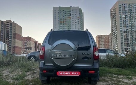 Chevrolet Niva I рестайлинг, 2011 год, 600 000 рублей, 5 фотография