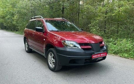 Mitsubishi Outlander III рестайлинг 3, 2004 год, 620 000 рублей, 1 фотография