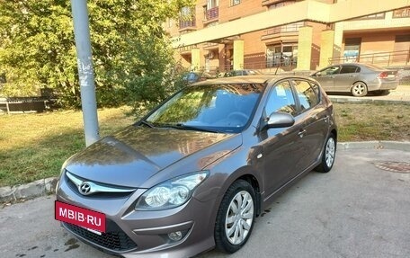 Hyundai i30 I, 2011 год, 850 000 рублей, 2 фотография