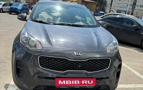 KIA Sportage IV рестайлинг, 2017 год, 2 400 000 рублей, 3 фотография