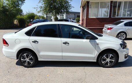 Volkswagen Polo VI (EU Market), 2018 год, 970 000 рублей, 2 фотография