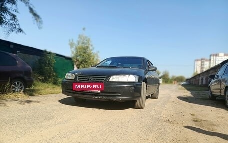 Toyota Camry, 1997 год, 420 000 рублей, 2 фотография