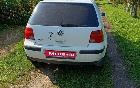 Volkswagen Golf IV, 2001 год, 235 000 рублей, 2 фотография