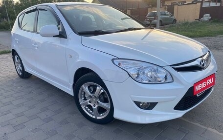 Hyundai i30 I, 2010 год, 750 000 рублей, 3 фотография