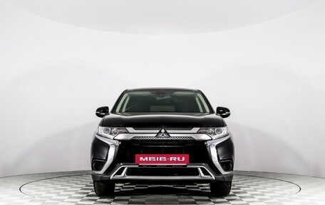 Mitsubishi Outlander III рестайлинг 3, 2019 год, 2 099 555 рублей, 2 фотография