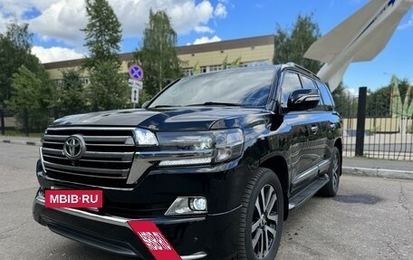 Toyota Land Cruiser 200, 2014 год, 4 190 000 рублей, 2 фотография