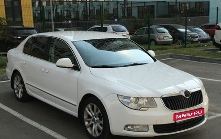 Skoda Superb III рестайлинг, 2012 год, 1 100 000 рублей, 3 фотография