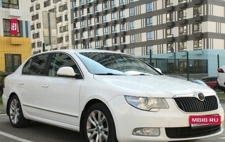 Skoda Superb III рестайлинг, 2012 год, 1 100 000 рублей, 2 фотография