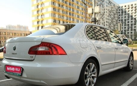 Skoda Superb III рестайлинг, 2012 год, 1 100 000 рублей, 6 фотография