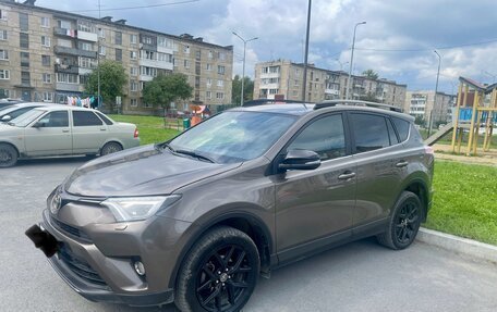 Toyota RAV4, 2019 год, 3 170 000 рублей, 1 фотография