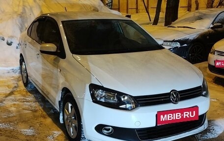 Volkswagen Polo VI (EU Market), 2011 год, 700 000 рублей, 1 фотография