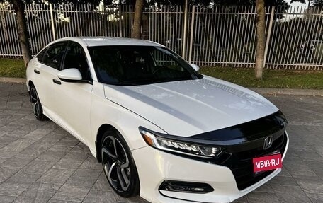 Honda Accord IX рестайлинг, 2020 год, 2 300 000 рублей, 1 фотография