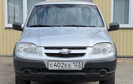 Chevrolet Niva I рестайлинг, 2012 год, 490 000 рублей, 2 фотография