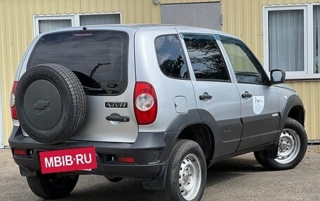 Chevrolet Niva I рестайлинг, 2012 год, 490 000 рублей, 8 фотография