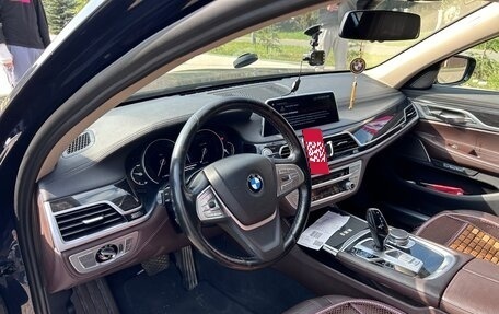 BMW 7 серия, 2017 год, 3 800 000 рублей, 13 фотография