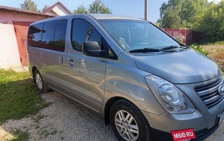 Hyundai H-1 II рестайлинг, 2015 год, 2 750 000 рублей, 3 фотография