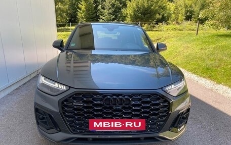 Audi Q5, 2021 год, 5 980 000 рублей, 2 фотография