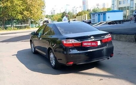 Toyota Camry, 2017 год, 2 450 000 рублей, 6 фотография