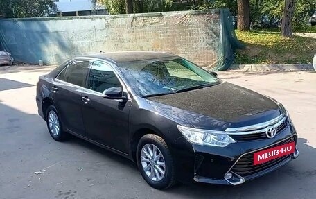 Toyota Camry, 2017 год, 2 450 000 рублей, 4 фотография